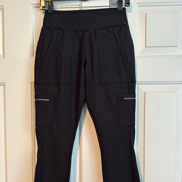 Athleta Pants - Athleta Cargo Hiking Tights Size 4